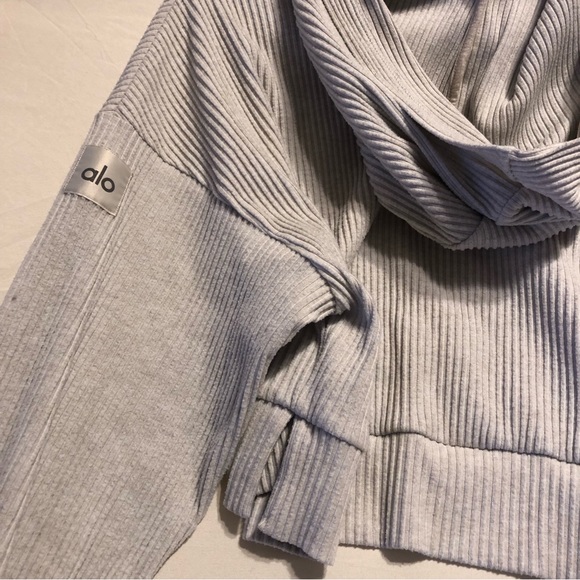 Alo Yoga Muse Hoodie Athletic Heather Grey XS - Picture 12 of 16